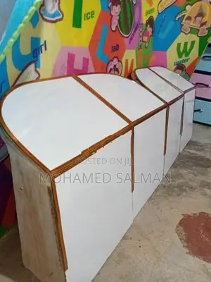 Three Wheel Speaker Box