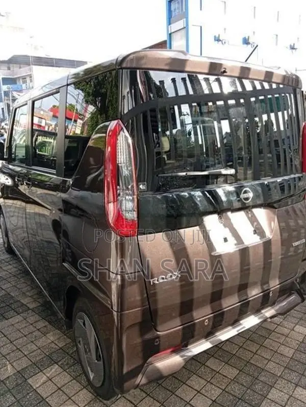 Nissan Roox X 2024