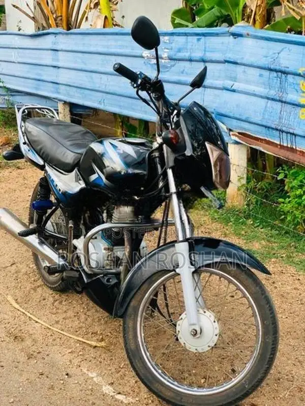 Bajaj CT100 2010
