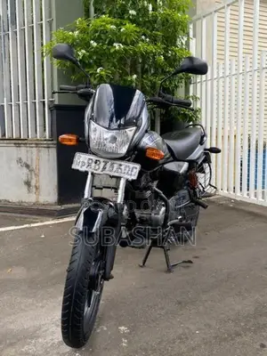 Bajaj Platina 100 2015