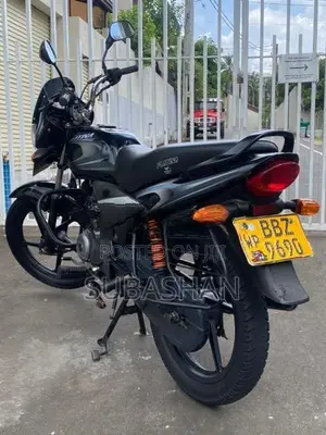 Bajaj Platina 100 2015