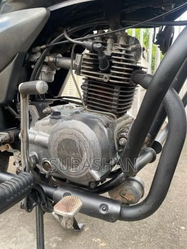 Bajaj Platina 100 2015