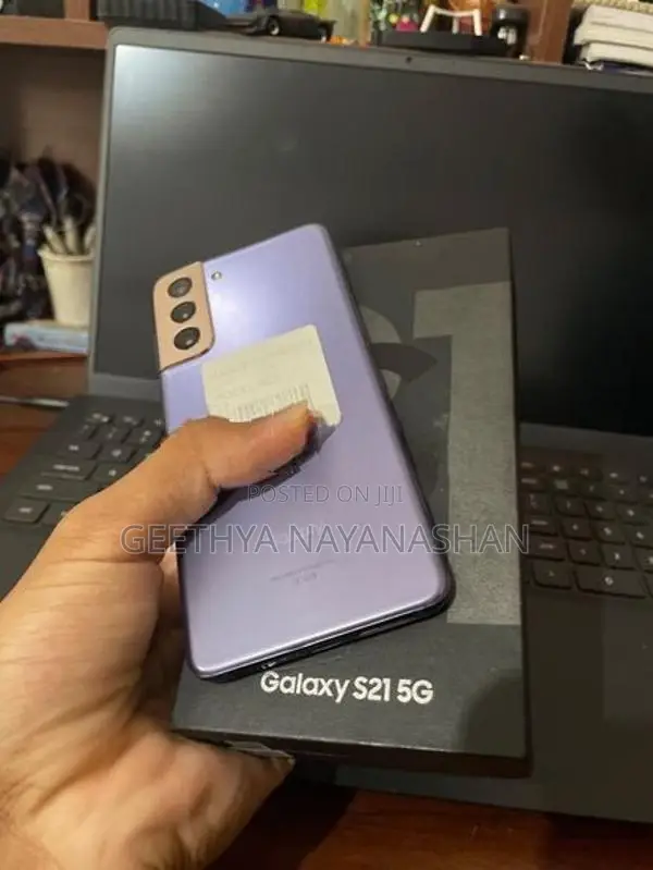 Samsung Galaxy S21 (Used)