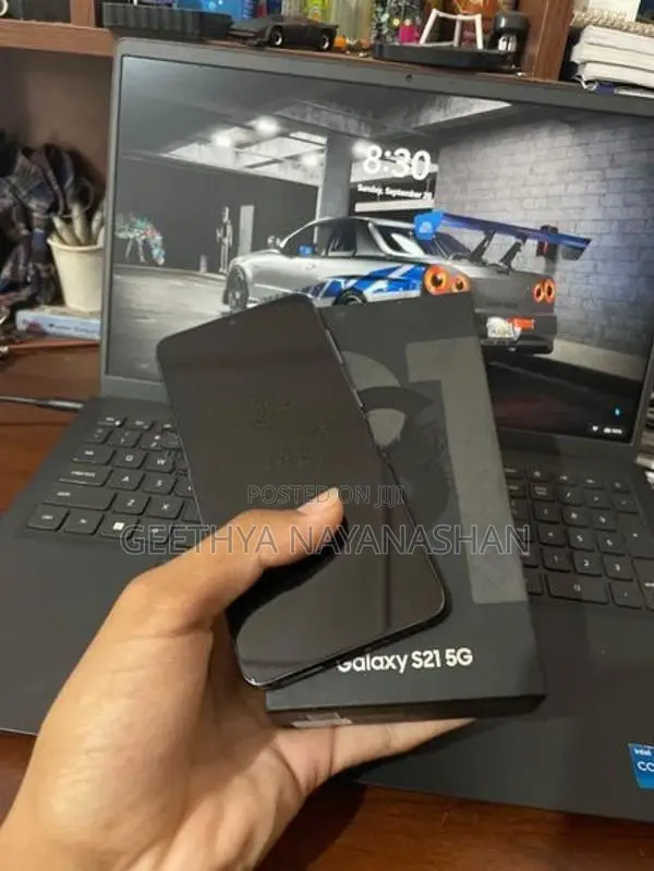 Samsung Galaxy S21 (Used)