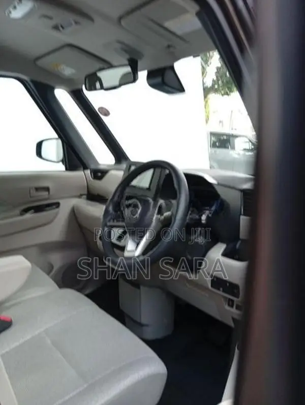 Nissan Roox x 2024