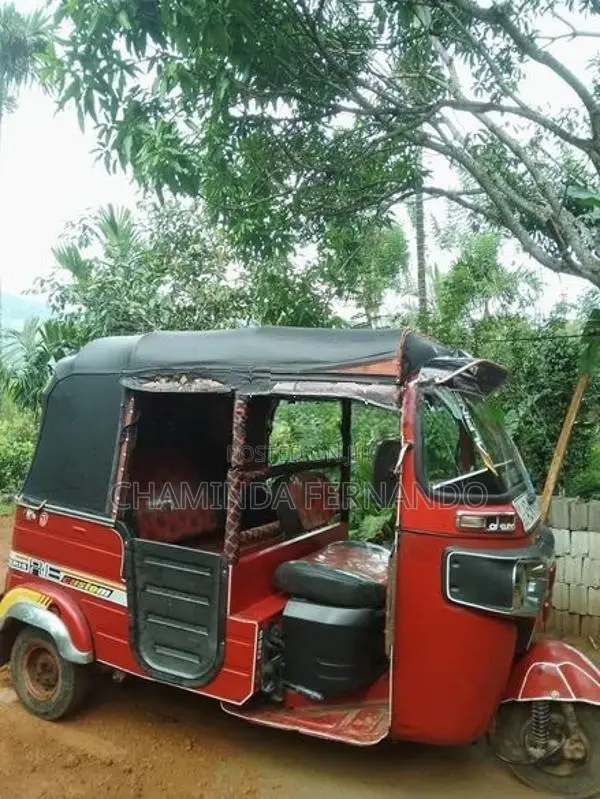 Bajaj RE 4 Strock 2016