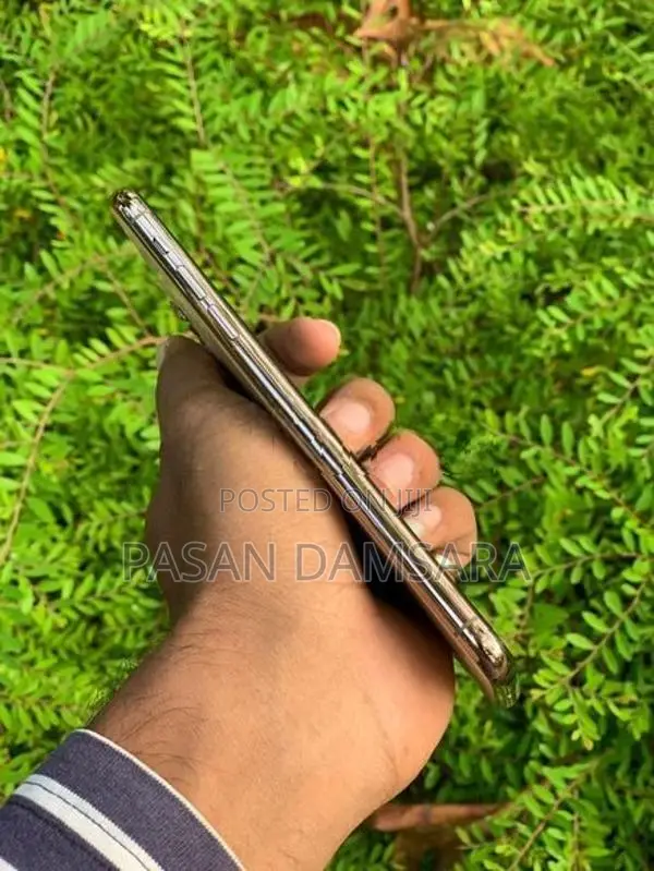 Apple iPhone 11 Pro Max (Used)