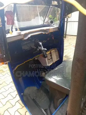 Bajaj RE 1995