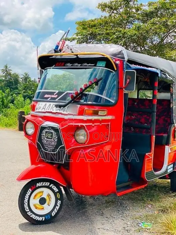 Bajaj RE 2014