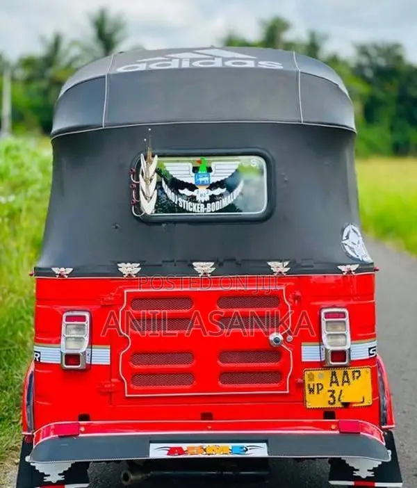 Bajaj RE 2014
