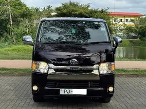 Toyota GDH DARK PRIME SUPER GL 2018