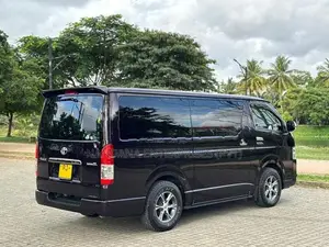 Toyota GDH DARK PRIME SUPER GL 2018