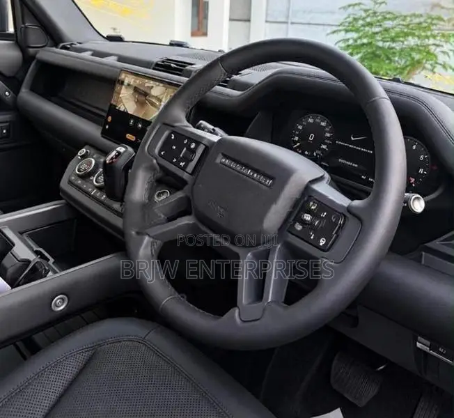 Land Rover Defender 110 p300 2025