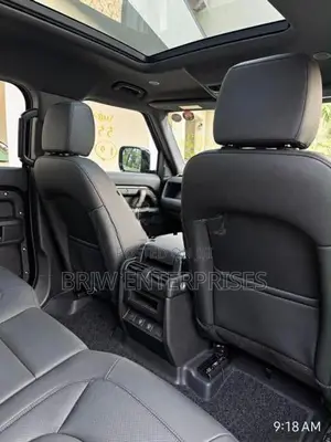 Land Rover Defender 110 p300 2025