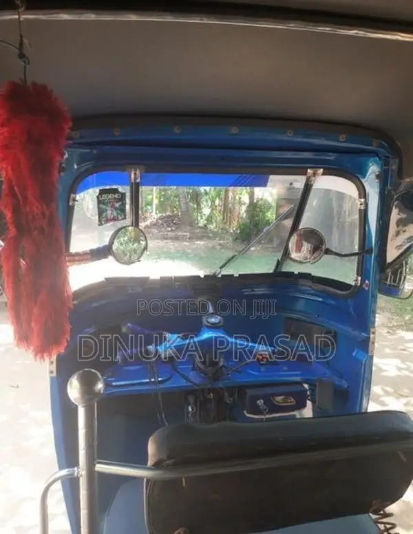 Bajaj RE 2006