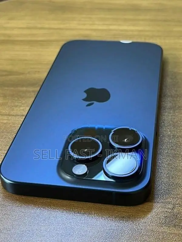 Apple iPhone 15 Pro (Used)