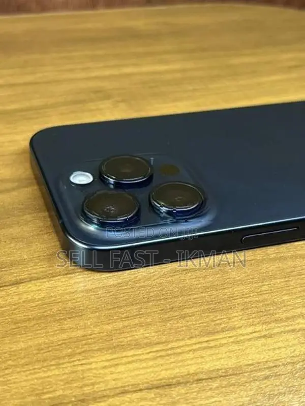 Apple iPhone 15 Pro (Used)