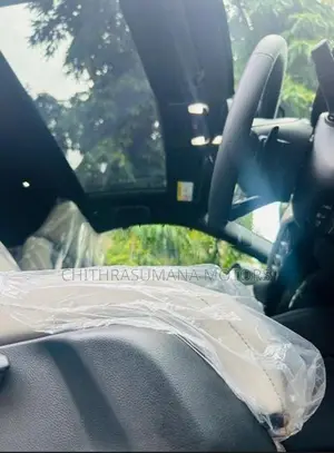 Honda Vezel Z Play with MoonRoof 2025