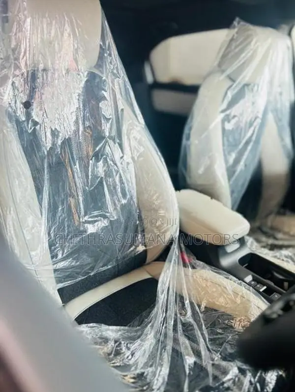 Honda Vezel Z Play with MoonRoof 2025