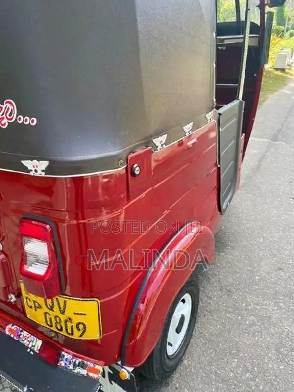 Bajaj RE 2009