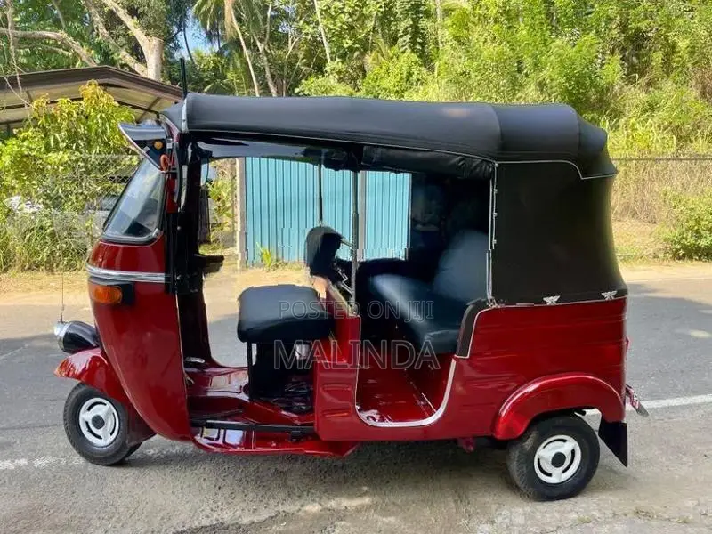 Bajaj RE 2009