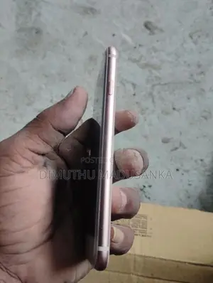Apple iPhone 8 (Used)