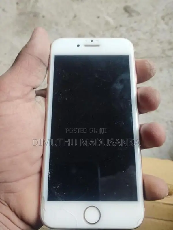 Apple iPhone 8 (Used)