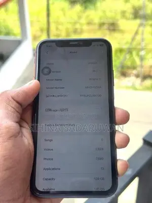 Apple iPhone 11 (Used)