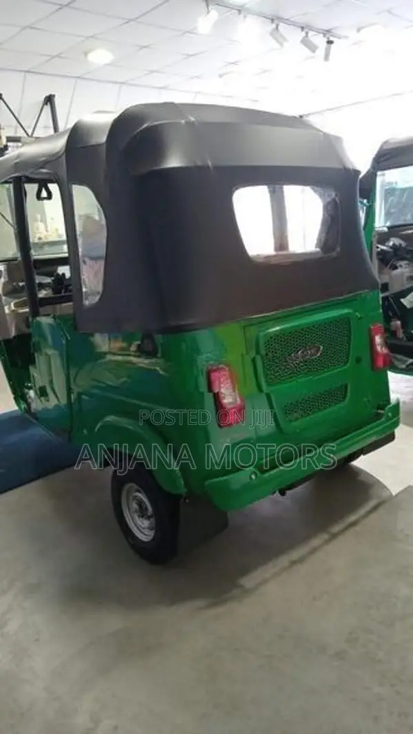 Bajaj RE Three Wheeler 2026