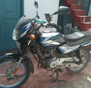 Bajaj CT100 2025