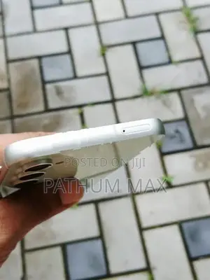 Samsung Galaxy S23 FE (Used)