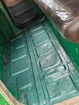 Bajaj RE 1995