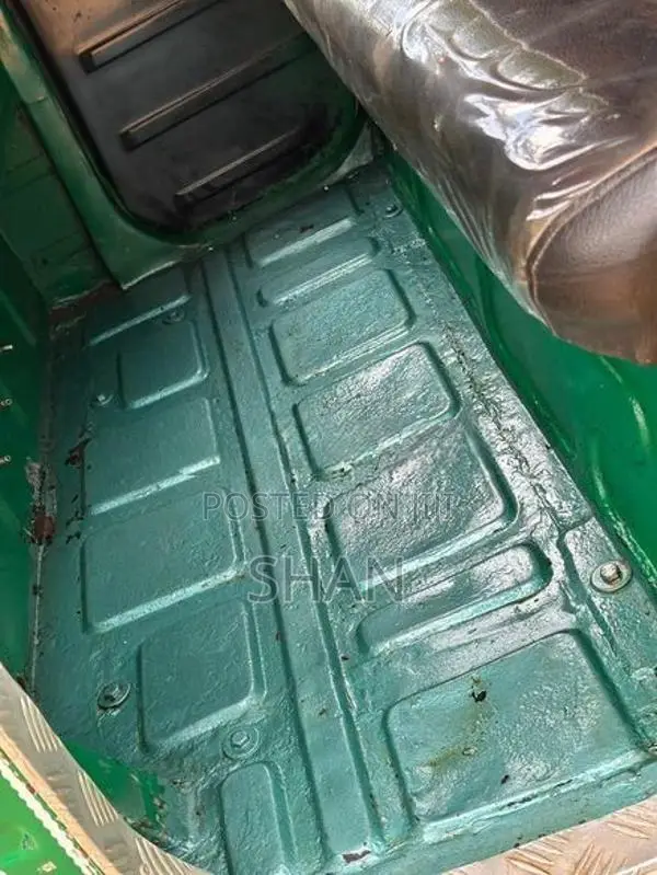 Bajaj RE 1995
