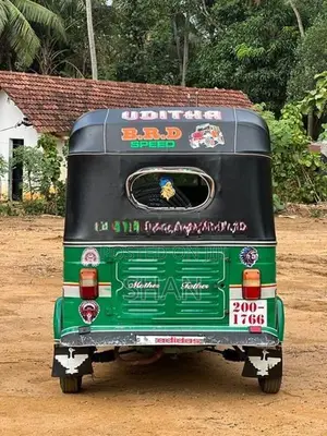 Bajaj RE 1995
