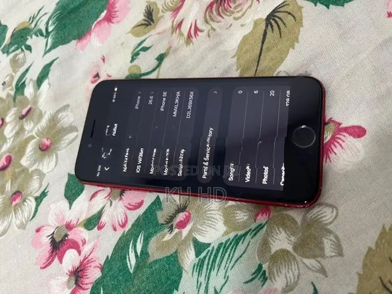 Apple iPhone SE 3 128GB (Used)