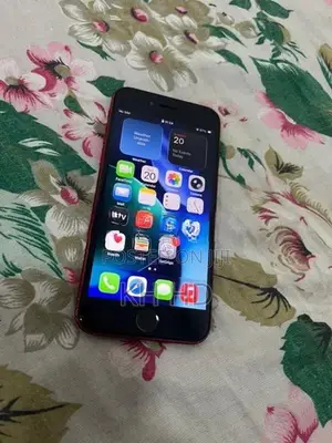 Apple iPhone SE 3 128GB (Used)