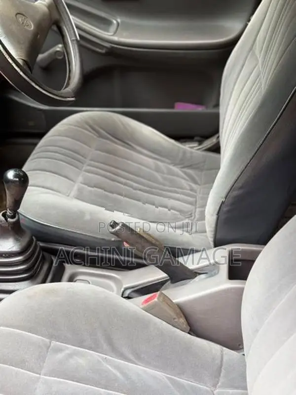 Nissan Sunny 1992