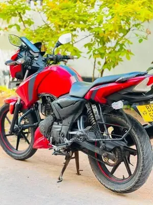 TVS Apache RTR 150 2015