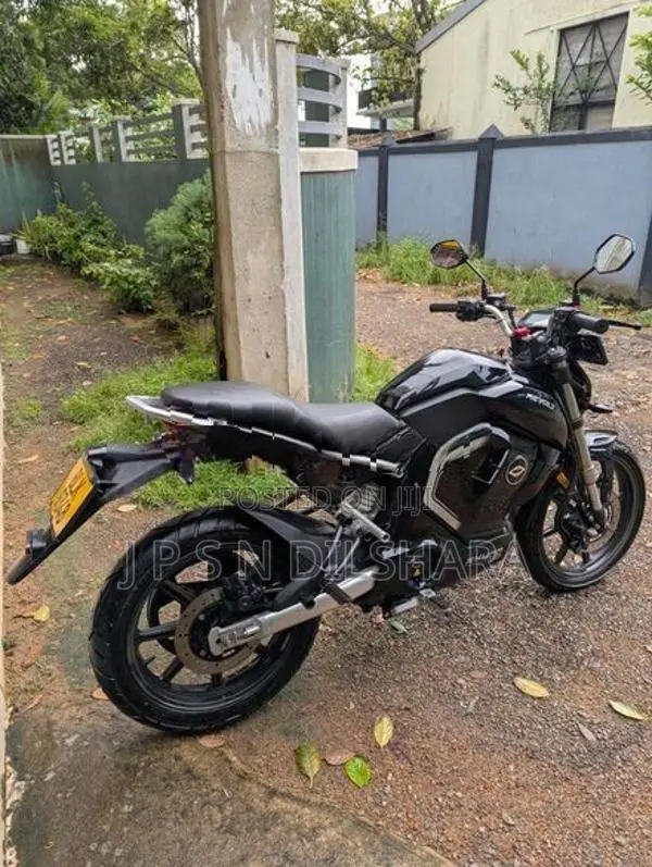 Revolt RV400 BRZ 2025