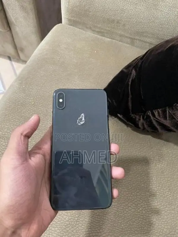 Apple iPhone XS Max (Used)