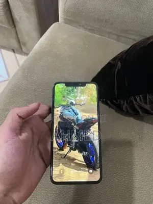 Apple iPhone XS Max (Used)