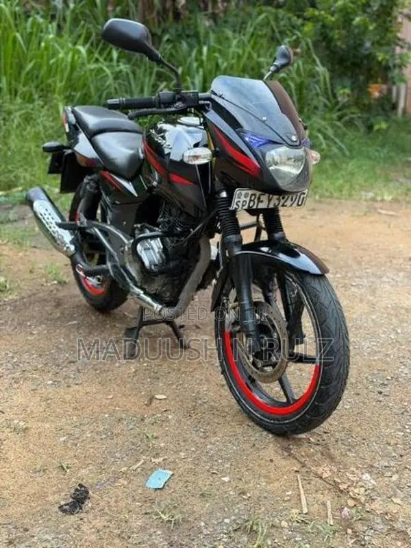 Bajaj Pulsar 180 2017