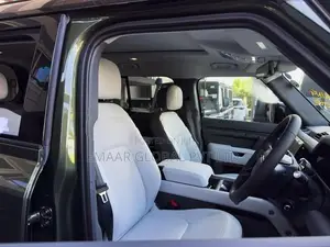 Land Rover Defender fully loaded PHEV 2026