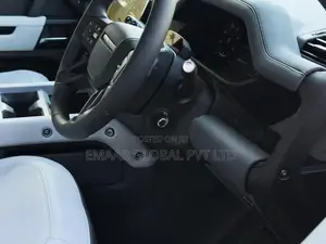 Land Rover Defender fully loaded PHEV 2026