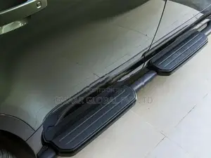 Land Rover Defender fully loaded PHEV 2026