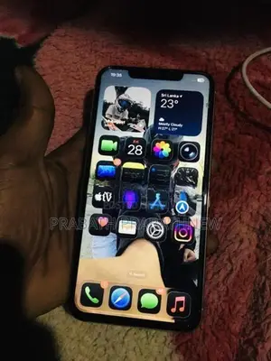 Apple iPhone 11 Pro Max (Used)