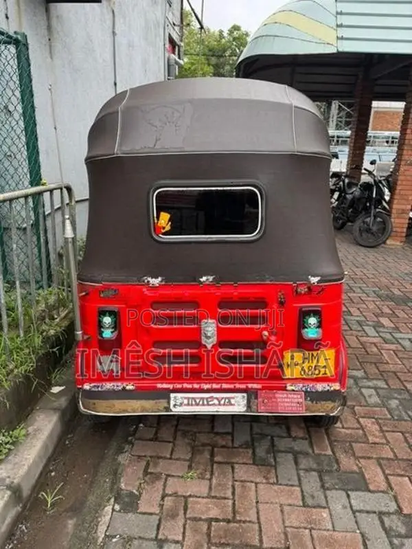 Bajaj RE 2003