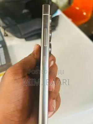 Samsung Galaxy S24 Ultra 24 (Used)