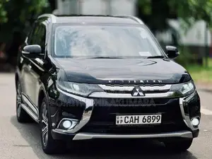 Mitsubishi Outlander 7 Seater Japan 2015