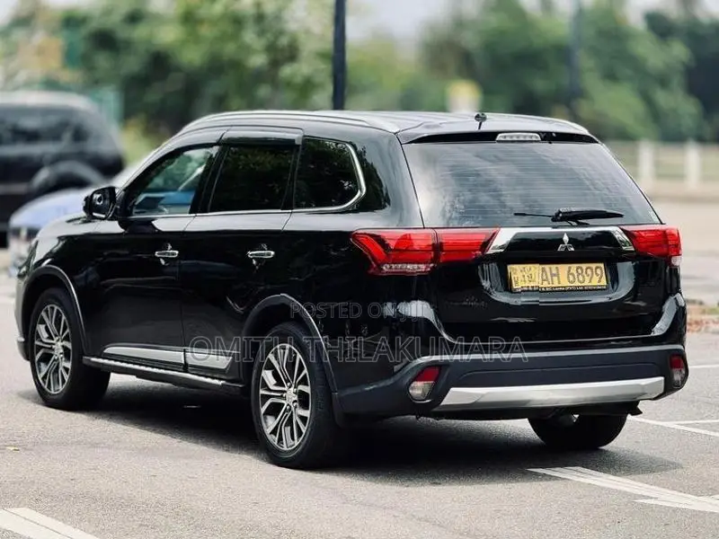 Mitsubishi Outlander 7 Seater Japan 2015